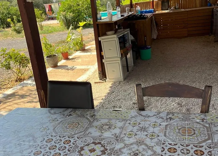 Кемпинг Eco Glamping With Pool Between Nafplio And